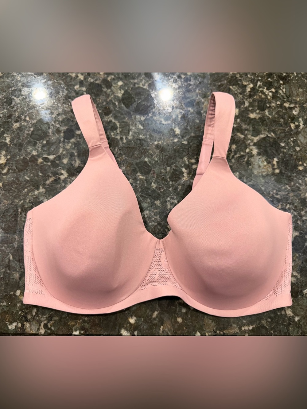 Bali’s Smooth Everyday T-Shirt Bra Size 36DD Blush Pink/Mauve 🩷